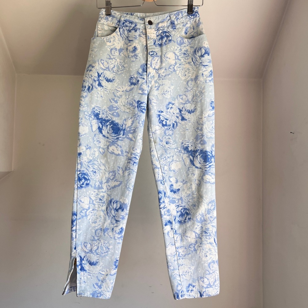Vintage 90s BONGO Floral Jeans Size 7 26 Blue High Waisted Rose Print Ankle Zip‎